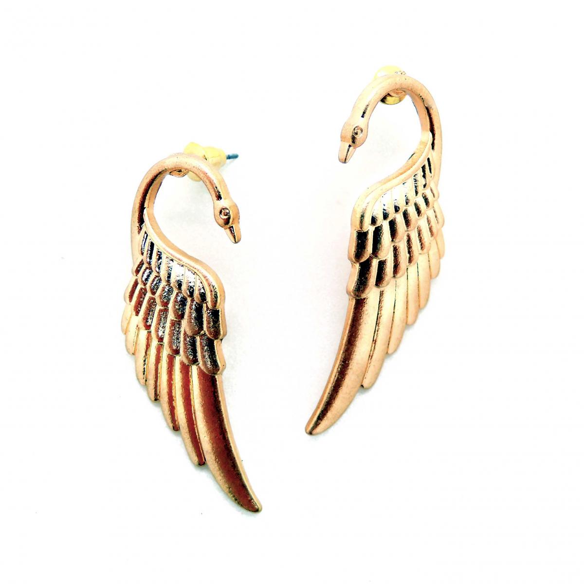 Swan Stud Earrings on Luulla